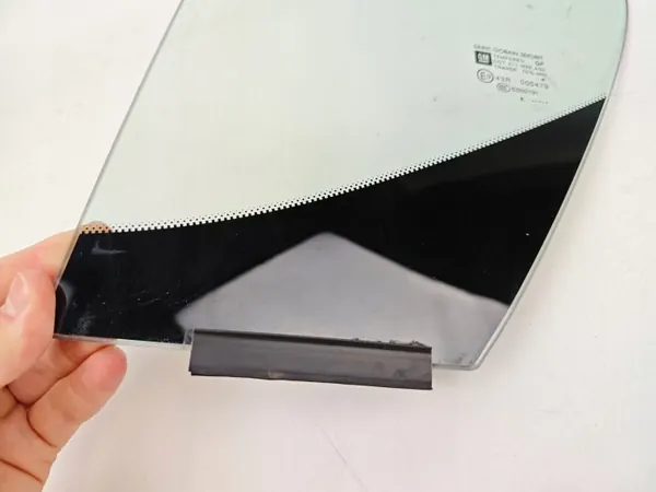 Vitre Triangle Arrière Gauche Opel Corsa E OEM 43R-000479 image 5
