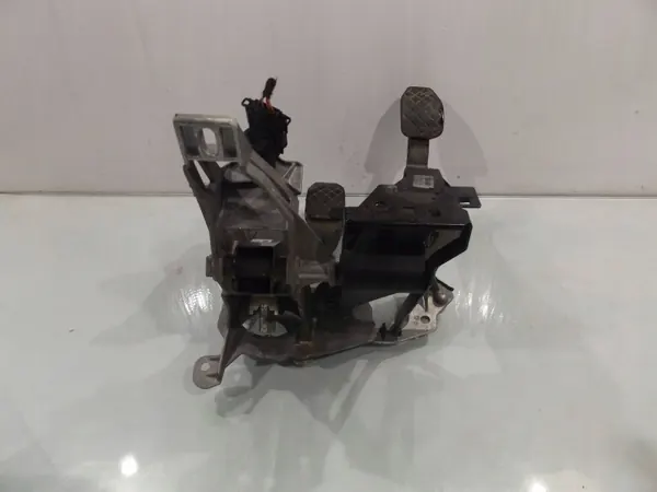 Kytkin- & Jarrupoljin OEM ACL19144 Audi A6 C6:lle image 3
