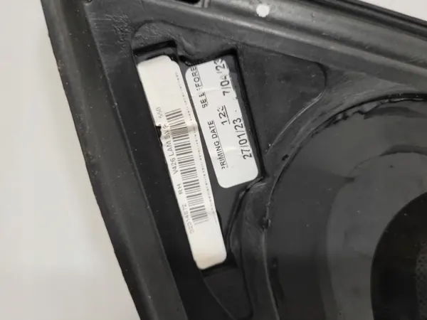 Vidro Traseiro Direito Volvo OE OEM 32314872 Usado image 5