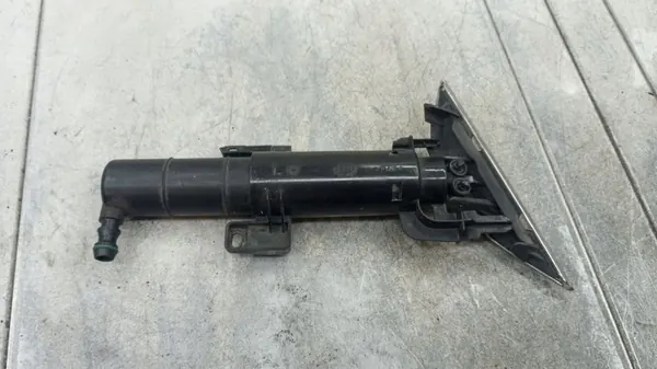 Voorste koplamp sproeier nozzle Skoda Superb II Lift image 3