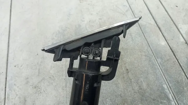 Voorste koplamp sproeier nozzle Skoda Superb II Lift image 4