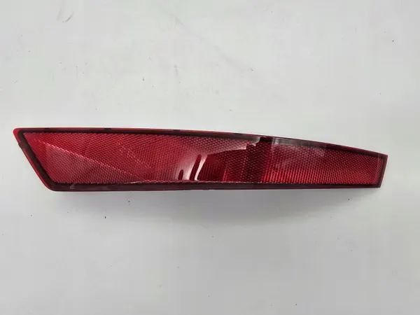 Heckstoßstangen-Reflektor rechts rot OEM 565945106B image 2