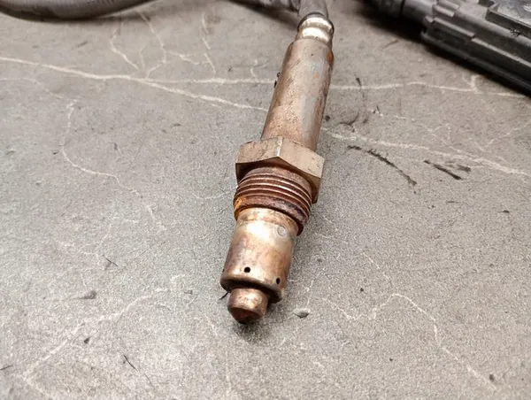 Sensor NOx Lambda BMW G01 G02 G30 G31 G20 OEM 8476457 image 6