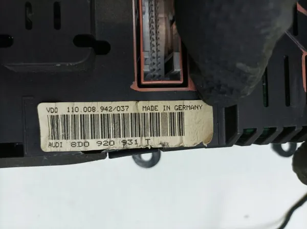 Nopeusmittari 8D0920931T 1.9 TDI Audi A4 I B5 OEM 5907911309664 image 4