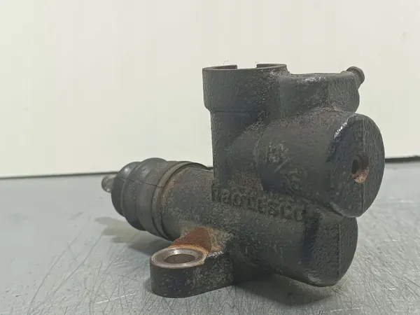 Kopplingsgaffel Subaru Forester SJ OEM FBZ26325 image 3