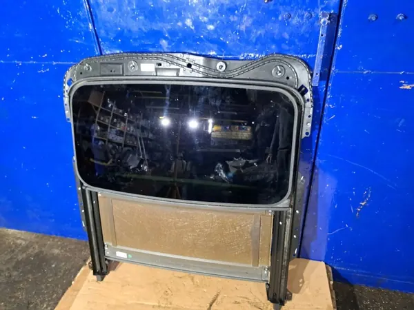 Gebrauchtes Volvo Schiebedach OEM 39821003 für S60 II image 4