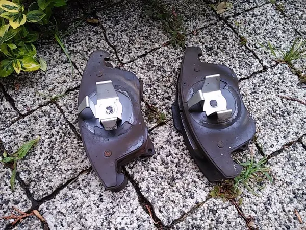 OEM FHfh0 frambromsbelägg för Ford Mondeo MK5 image 2