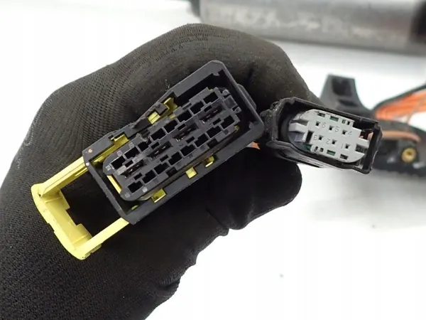 Stabilointitanko Taka OEM 9J1511023C Porsche Taycan image 9