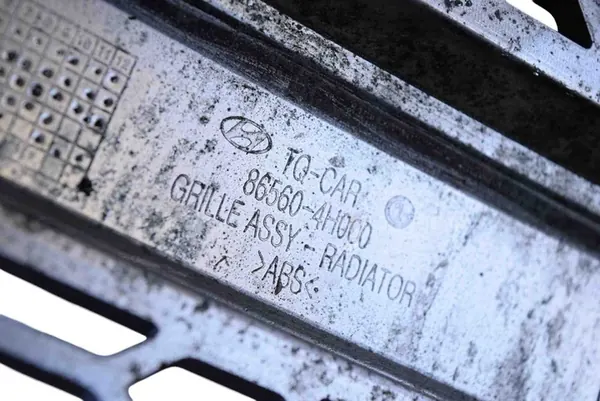 GRILLE HYUNDAI H-1 TRAVEL 2.5L 2012 865604H000 image 5