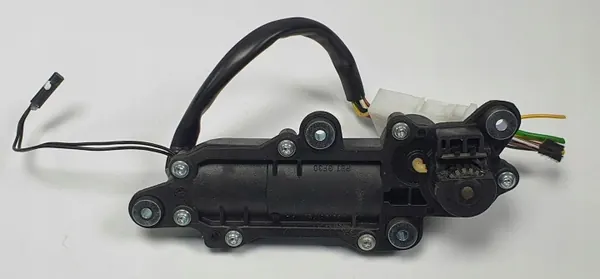 Motor de maletero OEM 9918017267 Derecho Mercedes W205 image 2