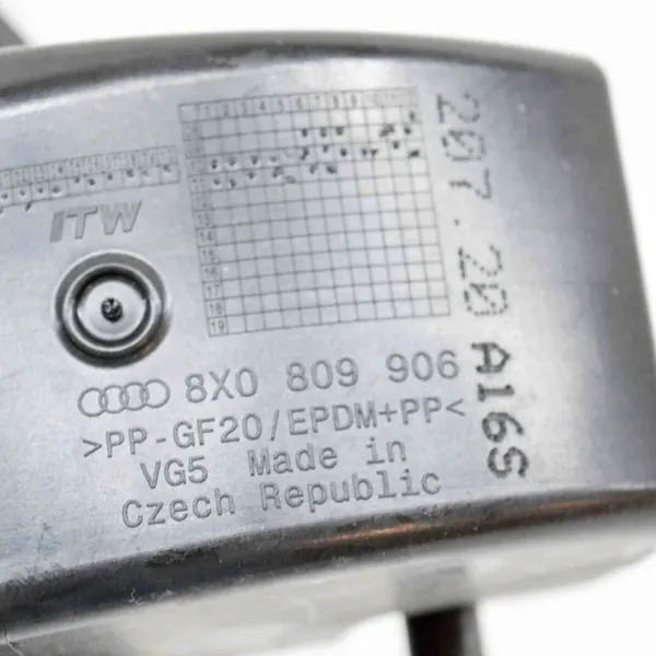 Polttoainesäiliön kansi OEM 8X0971749 Audi A1 8X1/8XK image 8