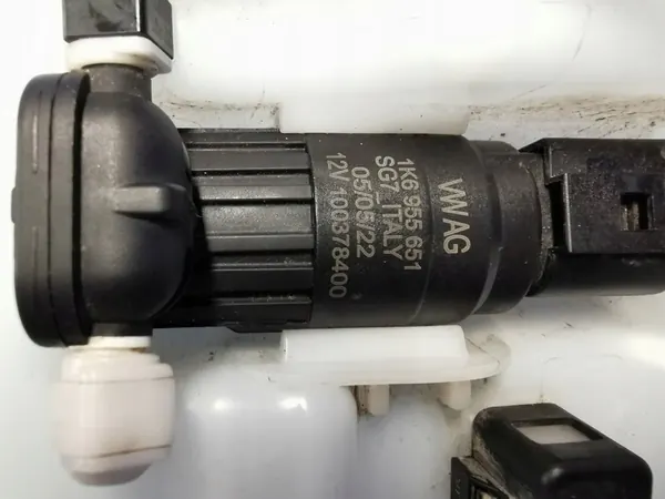 Koko Pesunesteen Säiliö Audi A3 8Y OEM image 8