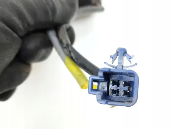 2006 Toyota Corolla Verso AR10 Serrure de porte image 4