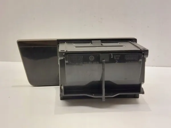 Gebrauchter Aschenbecher OEM 5M1857309B Golf V Plus image 4