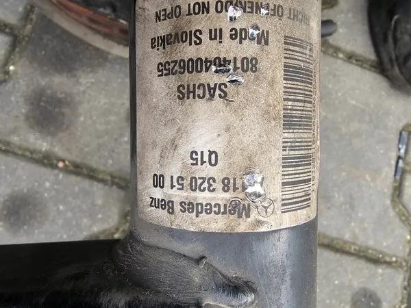 MERCEDES CLA W 118 McPherson Vasemman Etuiskunvaimentimen image 8