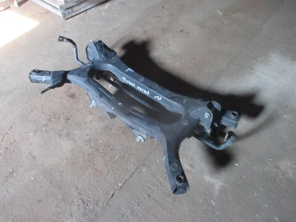 Brazo suspensión trasera Toyota Prius OEM prius Usado image 2