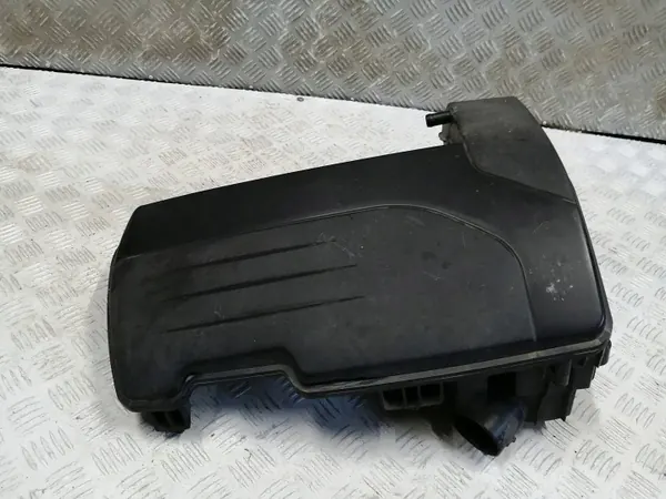 Renault OE 8200517765 Luftfiltergehäuse Gebraucht image 2