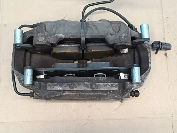 AUDI A5 F5 SPORTBACK 2018 Vasemman Etu Jarrusatula 8W0615107D image 3