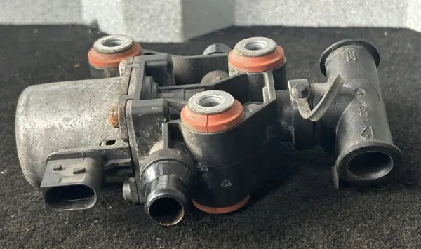 DAF 2027562 AdBlue-verwarmingsklep - Gebruikt image 3