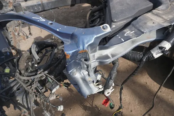 SUBARU FORESTER IV SJ Feixe de Para-choque Frontal 2013-2018 OEM image 7