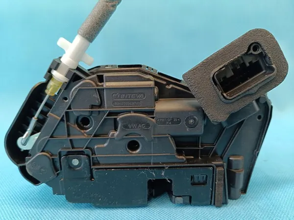 Volkswagen OE Dörrlås 5NB837016E image 6