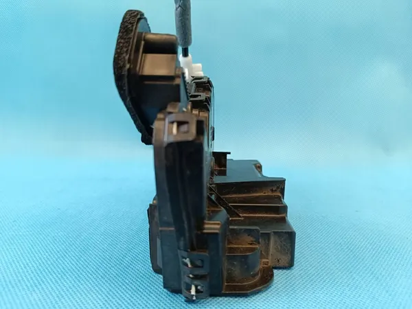 Volkswagen OE Dörrlås 5NB837016E image 7