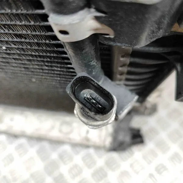Pièce refroidissement OEM 80A145804D Audi Q5 2.0L 2019 image 3