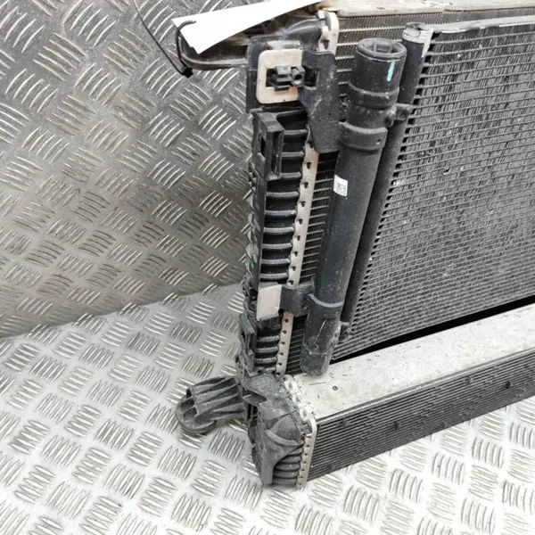 Pièce refroidissement OEM 80A145804D Audi Q5 2.0L 2019 image 4