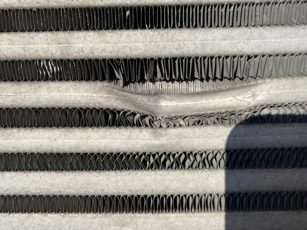 RAFFREDDATORE D'ARIA FORD RANGER AB39-9L440-BF image 3