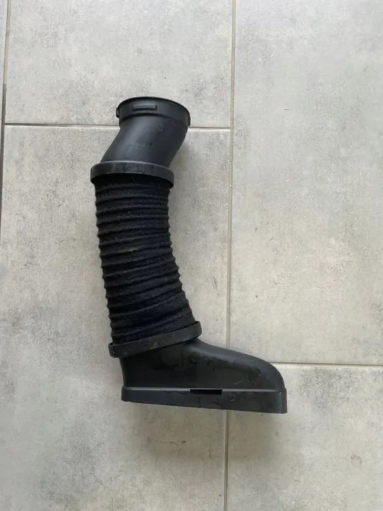 MERCEDES CLS E-KLASA W207 W212 Luchtinlaatpijp Rechts OE image 3