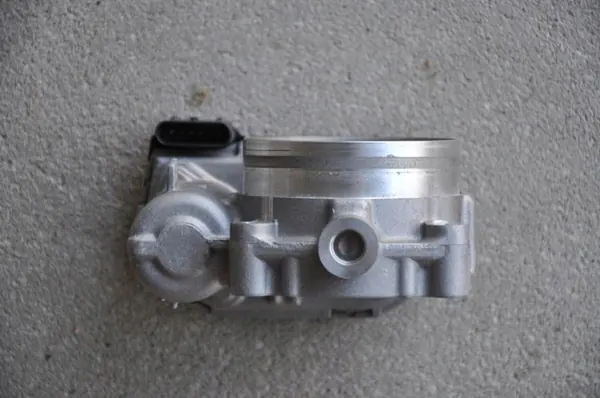 Spjällhus OEM 05184349AF för Chrysler Pacifica 2020 image 4