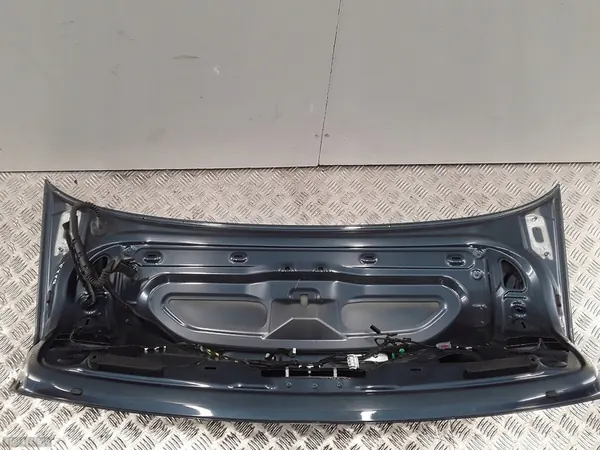 Audi A5 2015 Takaluukku 2000 Diesel OEM 4e0827574m image 6