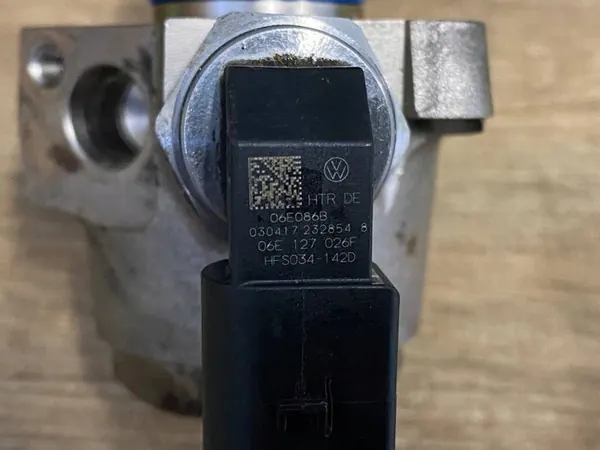 Kraftstoffpumpe A6 C7 A7 Q5 A8 S4 B8 Q7 OE 06E127026F image 4