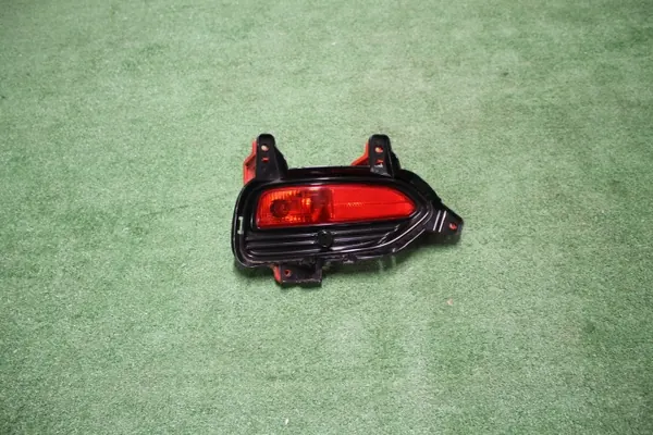 Kia Sorento GT mistlamp rechts OEM 92405-C5510 image 2