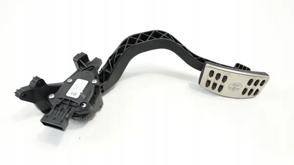 ALFA ROMEO GIULIETTA 1.6 JTDM Gaspedaal image 6