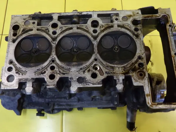 OEM 06E103373D Linker Zylinderkopf für Audi A6 C6 image 7