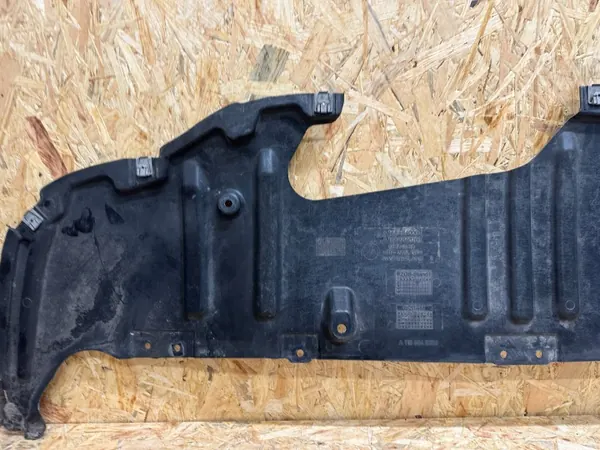 Mercedes CLA W118 Escudo Parachoques Trasero OEM A1186840200 image 5