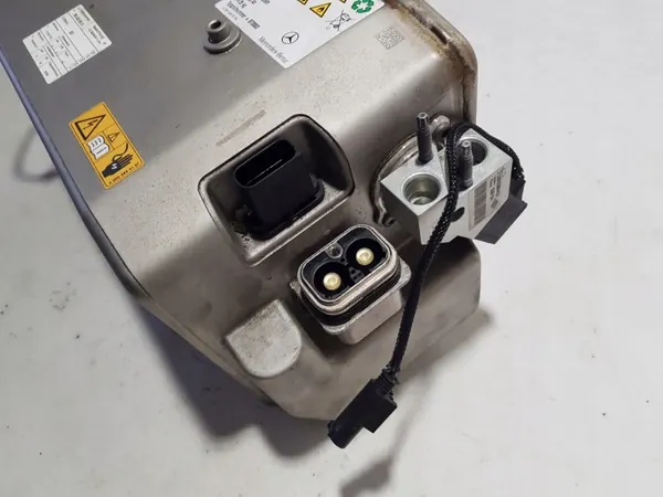 Batterie HV d'occasion OEM A7893409801 Mercedes E300 Hybride image 3