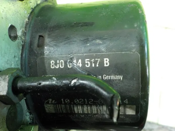 Pompe ABS OEM 8J0-614-517-B pour Audi TT 8J image 3