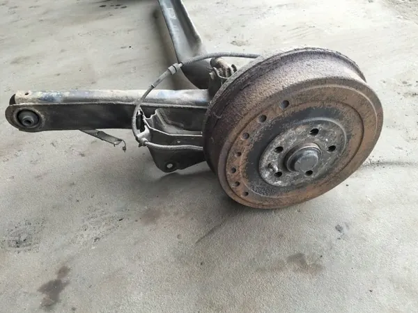 Taka-akselipalkki ABS-rumpujen kanssa OEM BELKA OŚ ZAWIESZENIA TYŁ BĘBNY Z ABS CITROEN EVASION I image 3