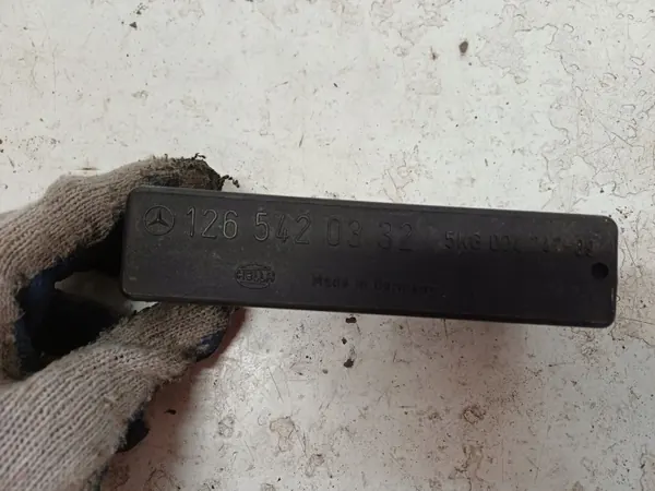 Módulo relé luzes OEM 1265420332 Mercedes E W124 image 5