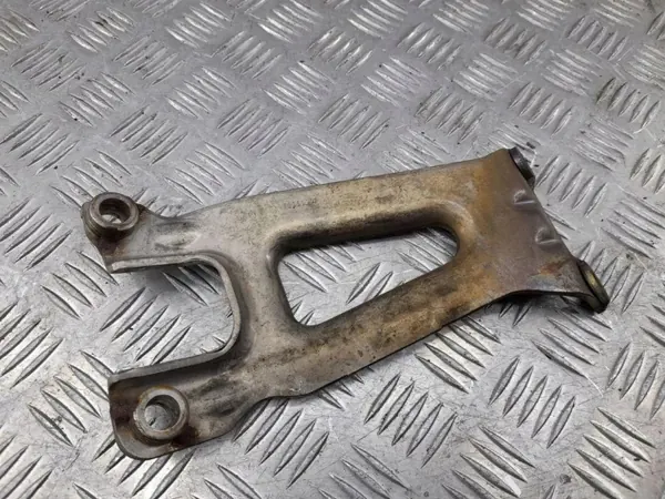 Pakoputken kiinnike Cadillac CTS 2014 OEM 12650097 image 4