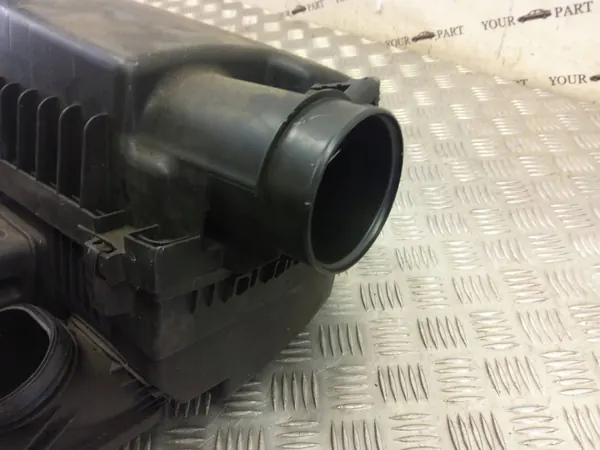 OEM 4JA1A Luftfilter für Nissan Navara D23 2016 image 4