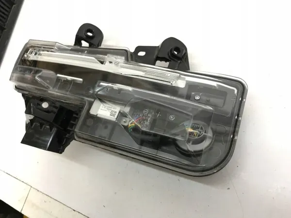 Luz diurna LED Mazda CX-30 lado direito OEM DFR551060 image 4