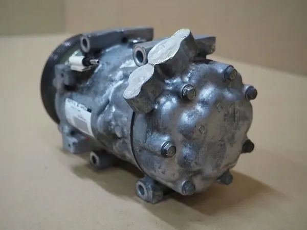 Compressore Aria Condizionata Dacia Sandero I 1.4 8V image 3