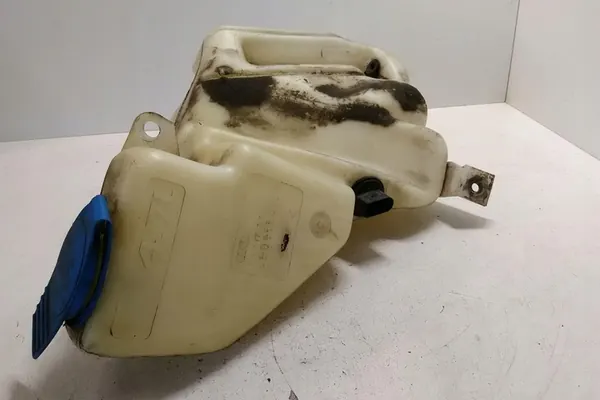 Pyyhkijän nesteen säiliö AUDI A6 (4B2, C5) 1.8L bensiini image 2