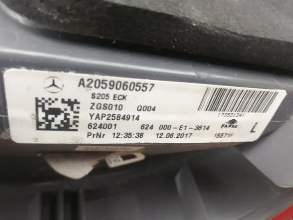 Achterlicht Mercedes C-Klasse W205 Kombi links of rechts image 6
