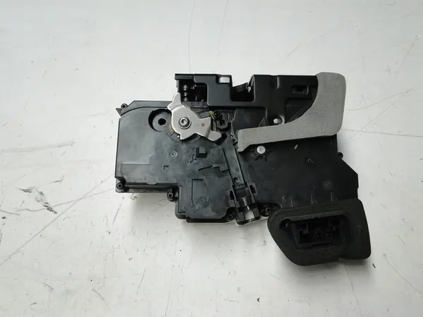 Hintertürschloss Audi A6 A7 Q8 4K 4K0839015P 4K0839016Q image 3