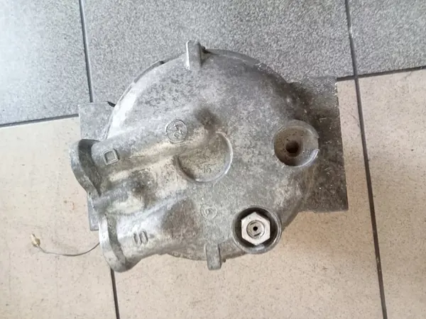 Compresseur de climatisation Mitsubishi L200 Pajero III image 4