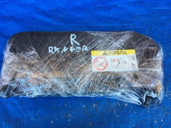Visera Ford Ranger IV OEM 310126173915 Izquierda/Derecha image 6